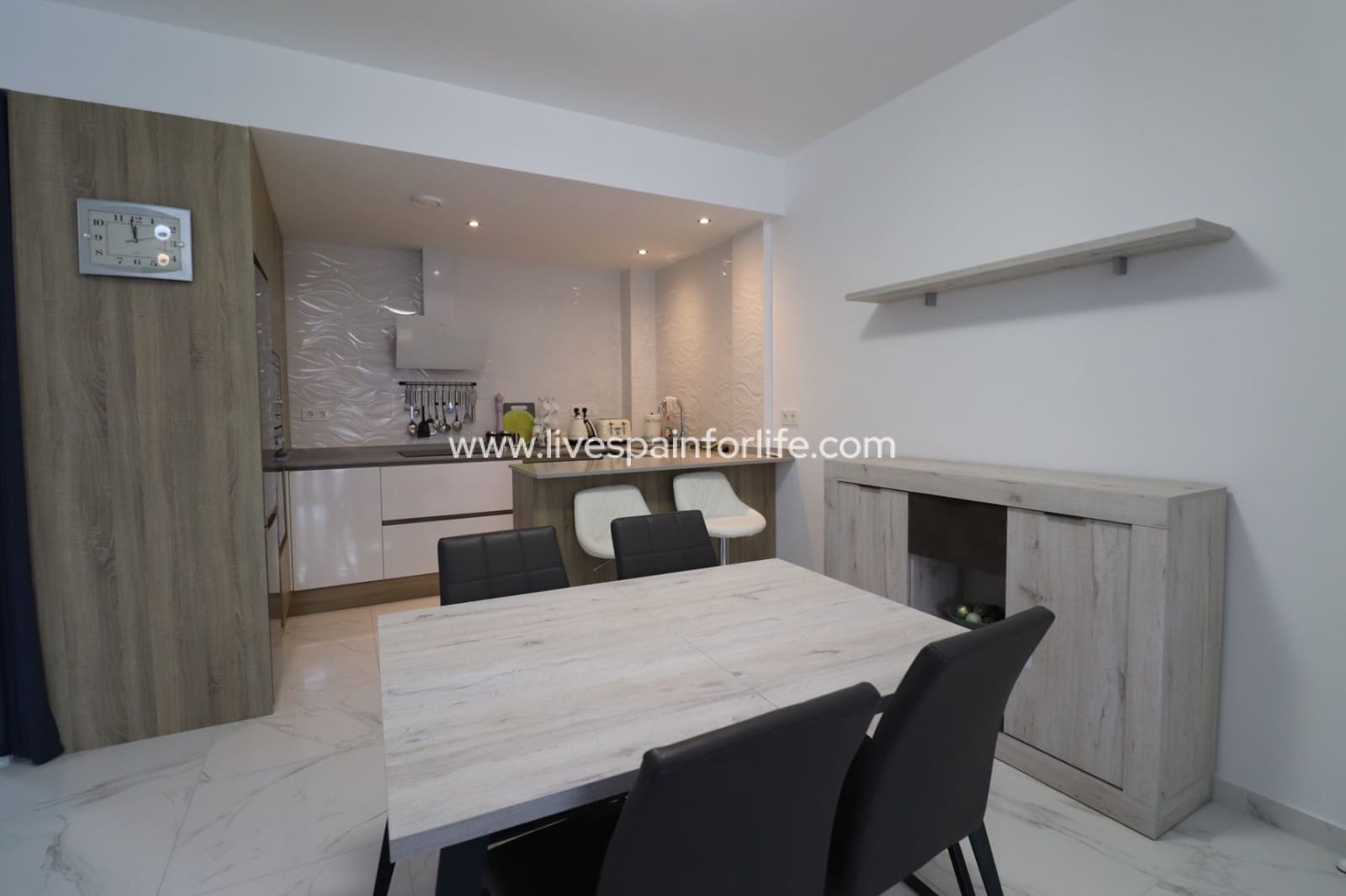 3 makuuhuone Huoneisto myytävänä paikassa Benijofar mukana uima-altaan 
autotalli - 249 950 € (Ref: 9730422)