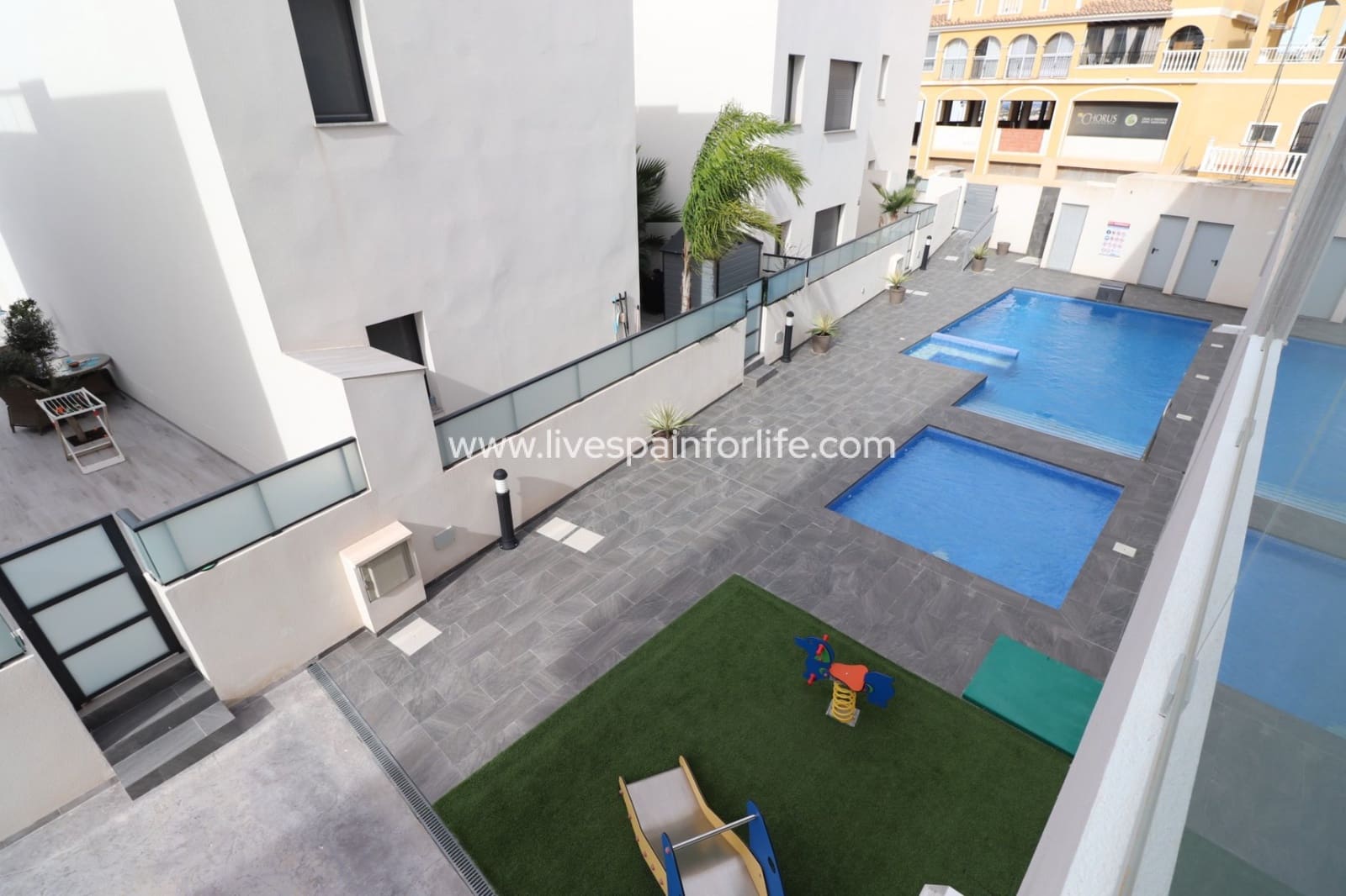 3 makuuhuone Huoneisto myytävänä paikassa Benijofar mukana uima-altaan 
autotalli - 249 950 € (Ref: 9730422)