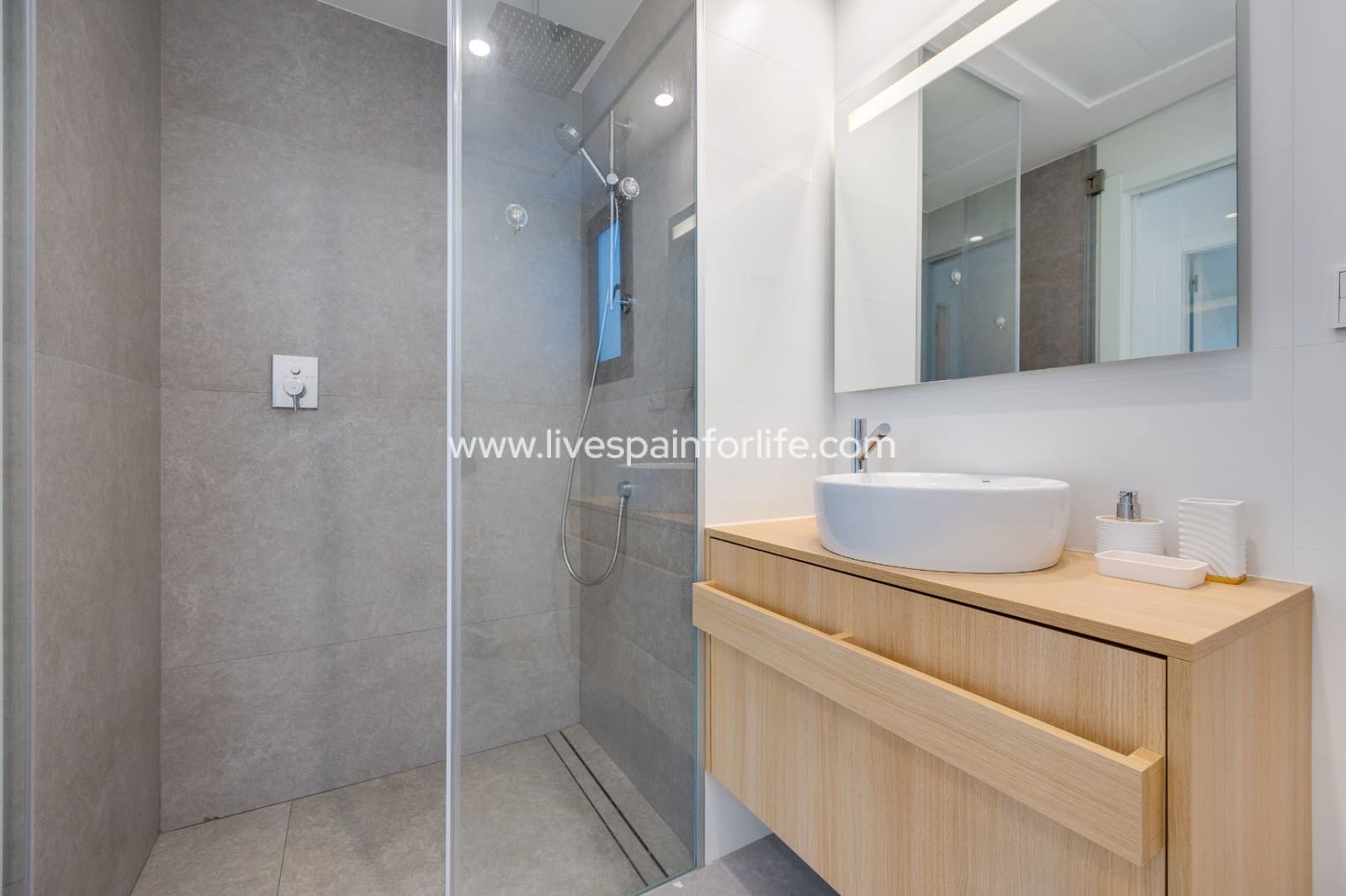 2 makuuhuone Huoneisto myytävänä paikassa Las Colinas Golf mukana uima-altaan - 449 000 € (Ref: 9730423)