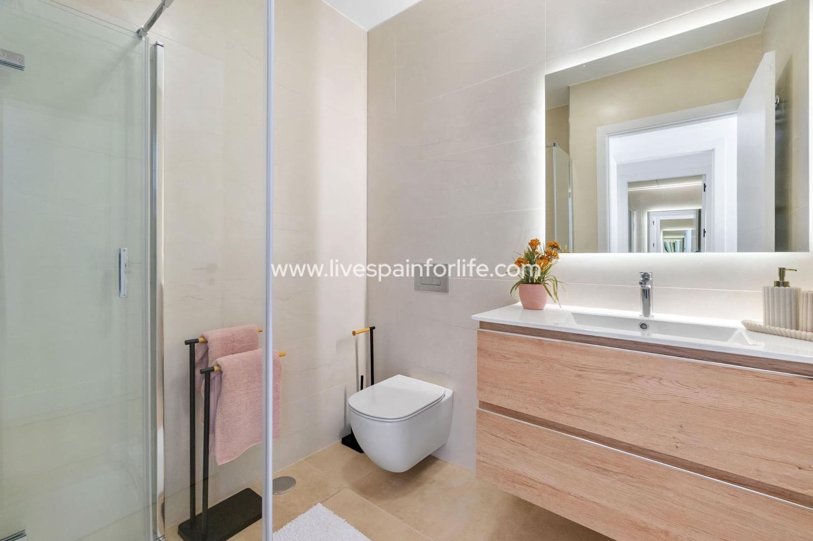 2 makuuhuone Bungalow myytävänä paikassa Los Balcones mukana uima-altaan - 329 900 € (Ref: 9730431)