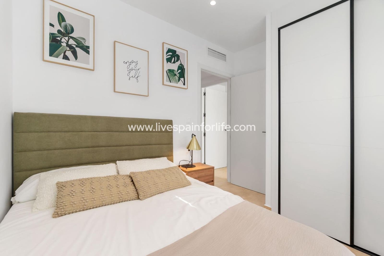 2 makuuhuone Bungalow myytävänä paikassa Los Balcones mukana uima-altaan - 329 900 € (Ref: 9730431)