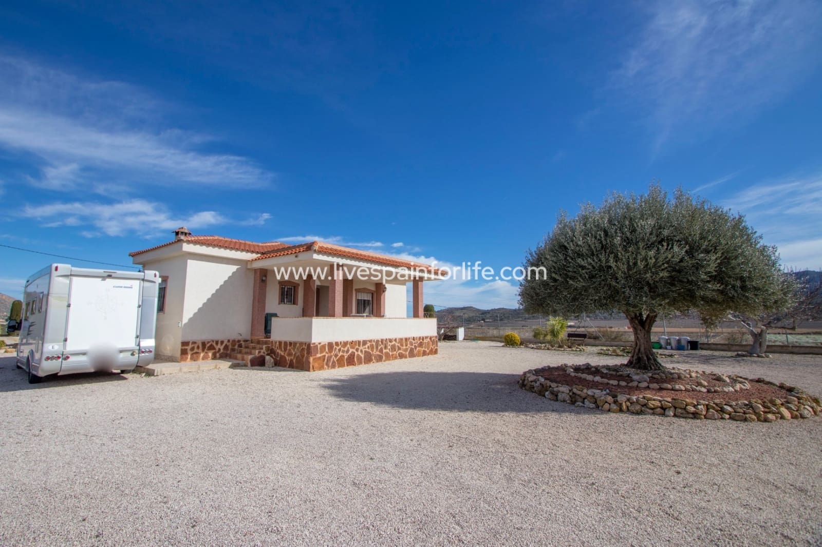 2 slaapkamer Finca/Landhuis te koop in La Canalosa met zwembad garage - € 339.995 (Ref: 9730436)