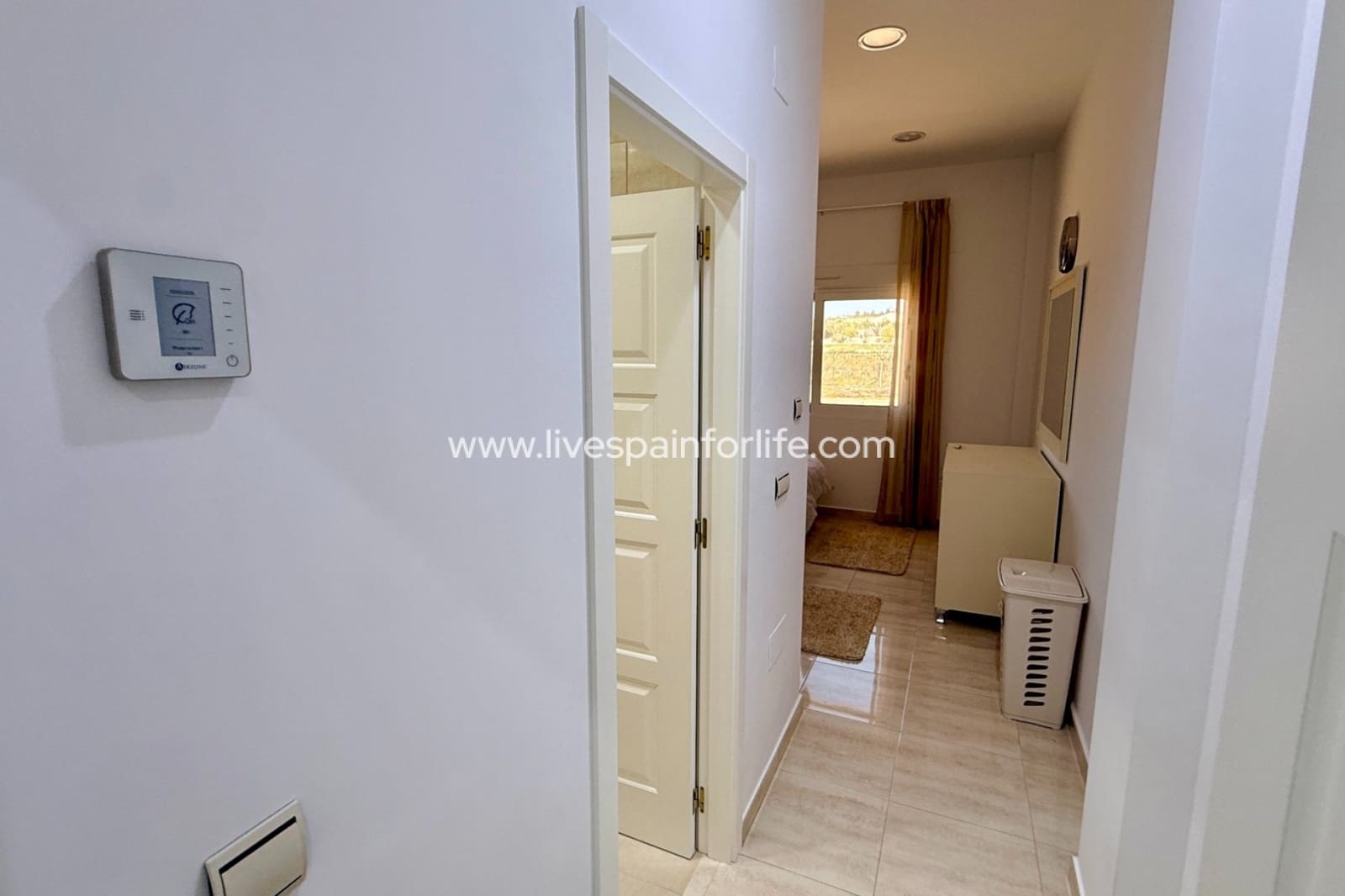 Chalet de 4 habitaciones en Pinoso en venta - 650.006 € (Ref: 9730438)