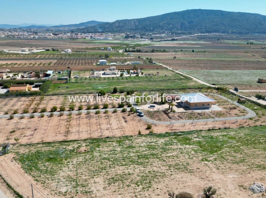 4 slaapkamer Villa te koop in Pinoso - € 595.000 (Ref: 9730438)