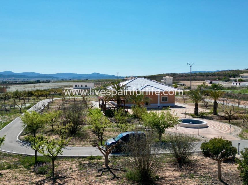 4 slaapkamer Villa te koop in Pinoso - € 595.000 (Ref: 9730438)