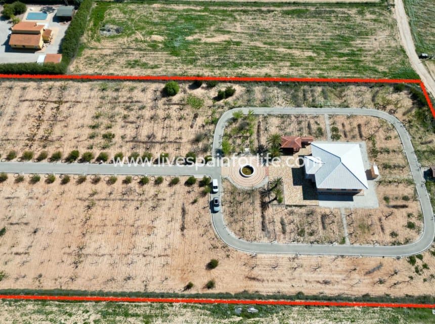 4 slaapkamer Villa te koop in Pinoso - € 595.000 (Ref: 9730438)
