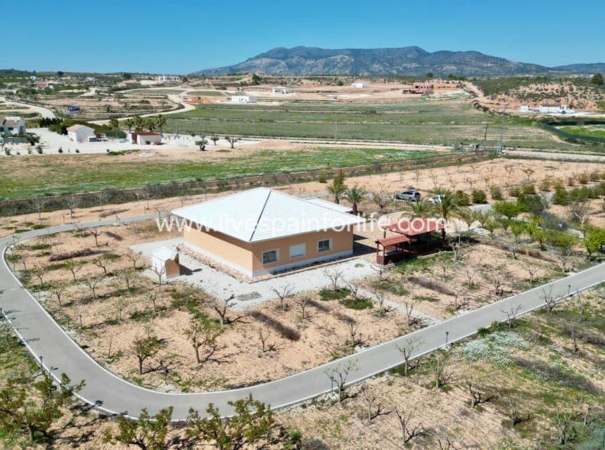 4 slaapkamer Villa te koop in Pinoso - € 595.000 (Ref: 9730438)