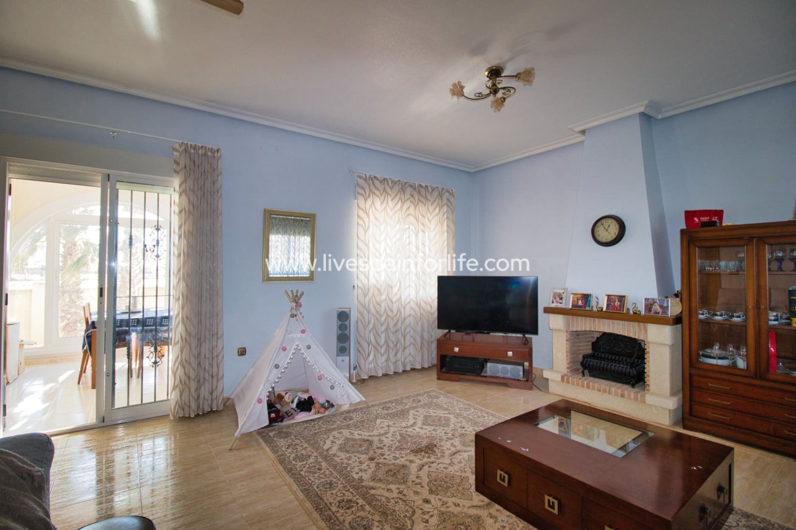 4 bedroom Finca/Country House for sale in Catral with pool - € 369,000 (Ref: 9733737)