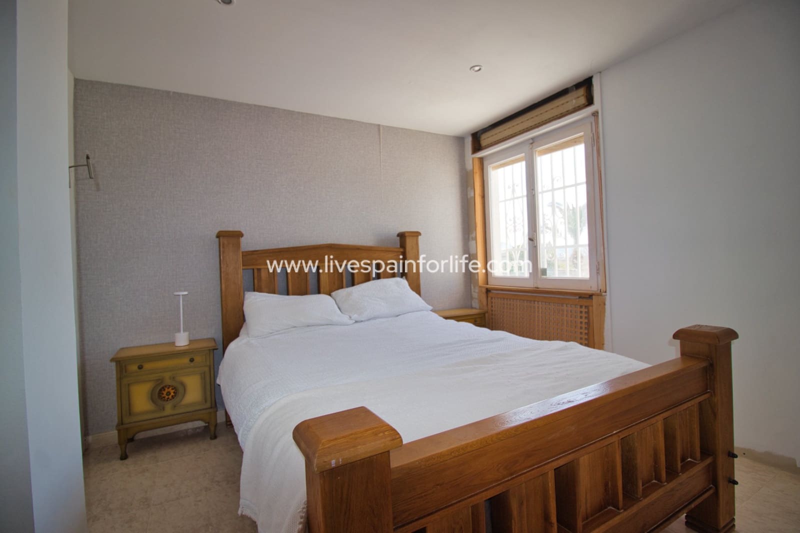 3 soveværelse Finca/Landehus til salg i Albatera med swimmingpool garage - € 250.000 (Ref: 9733741)