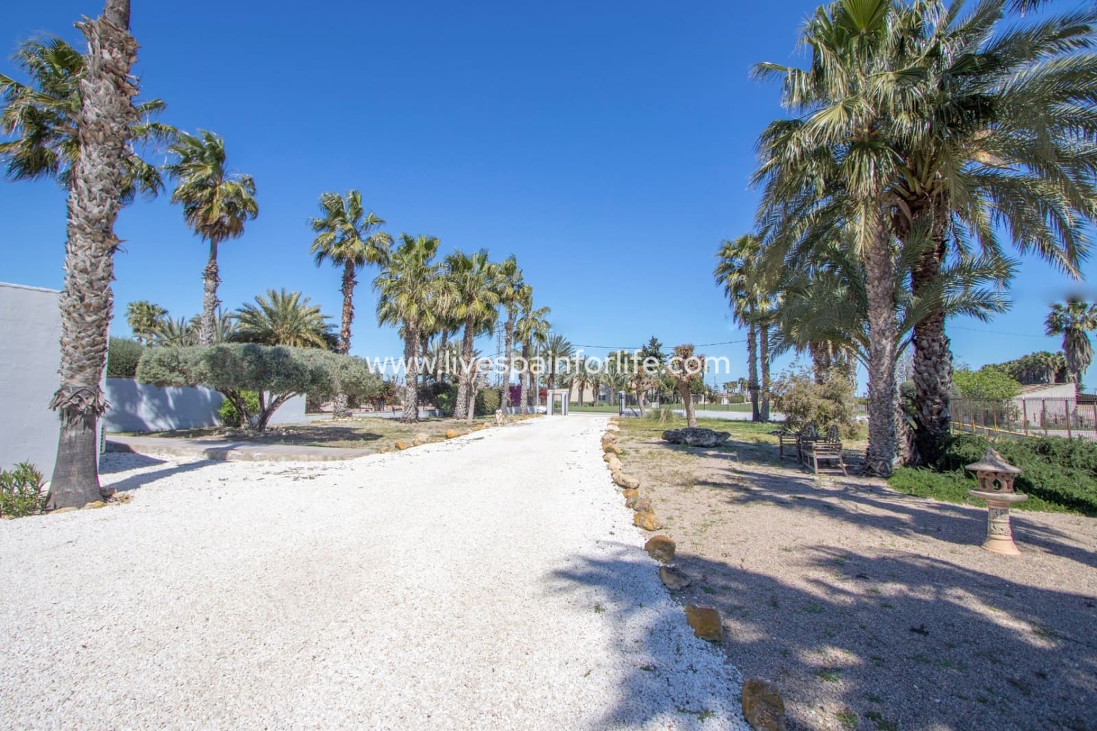 4 slaapkamer Finca/Landhuis te koop in Alicante stad met zwembad garage - € 549.000 (Ref: 9736111)