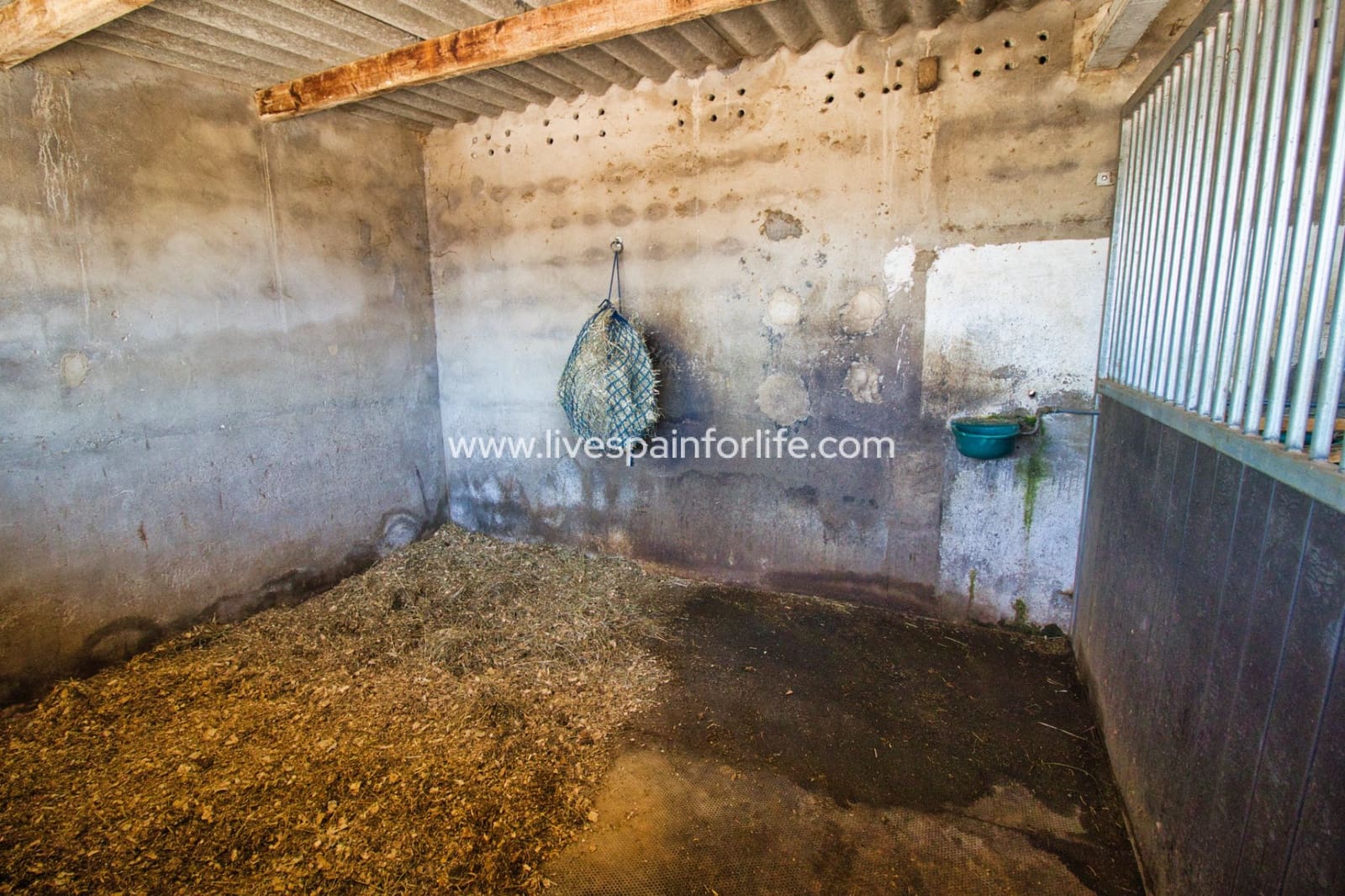 2 soveværelse Finca/Landehus til salg i Monovar / Monover med swimmingpool garage - € 200.000 (Ref: 9737068)