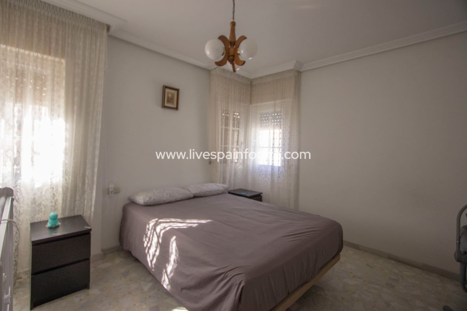 5 bedroom Townhouse for sale in Redovan with garage - € 240,000 (Ref: 9737069)