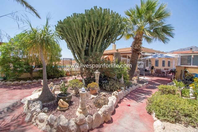 4 bedroom Finca/Country House for sale in Albatera with pool garage - € 415,000 (Ref: 9737072)