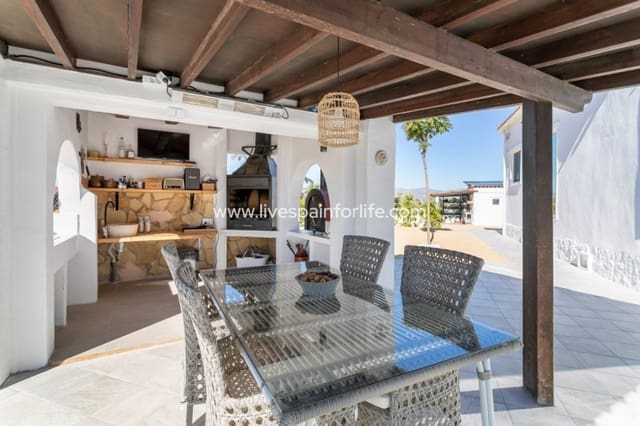 3 Zimmer Finca/Landgut zu verkaufen in Callosa de Segura mit Pool Garage - 590.000 € (Ref: 9737077)