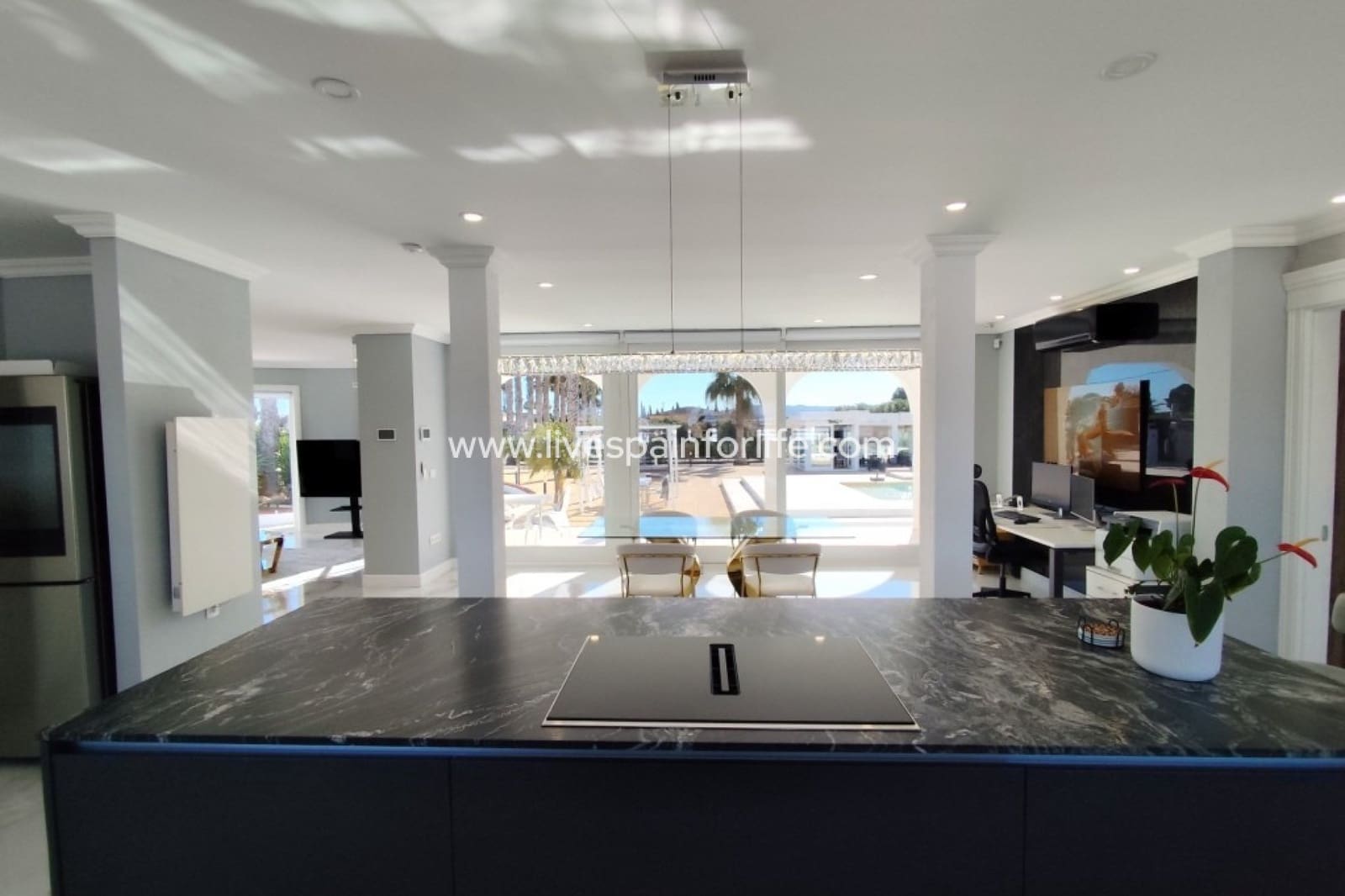 3 sovrum Finca/Hus på landet till salu i Almoradi med pool garage - 590 000 € (Ref: 9737079)