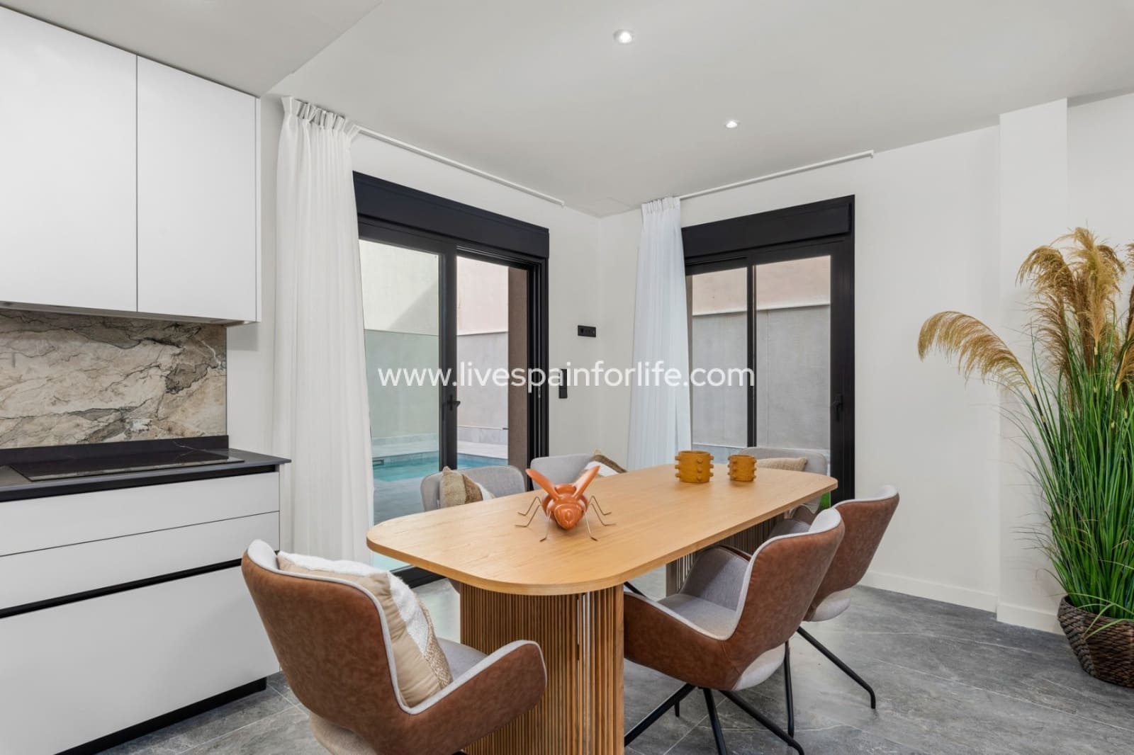 4 quarto Moradia Geminada para venda em Torre de la Horadada com piscina garagem - 698 000 € (Ref: 9752346)