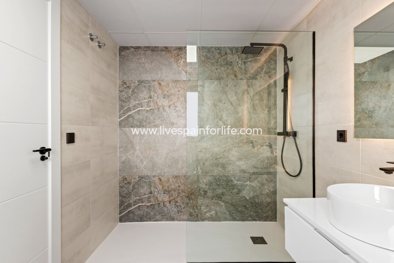 4 quarto Moradia Geminada para venda em Torre de la Horadada com piscina garagem - 698 000 € (Ref: 9752346)