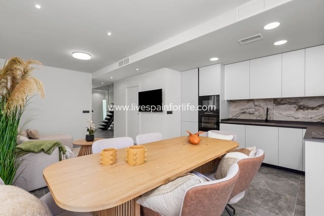 4 quarto Moradia Geminada para venda em Torre de la Horadada, Pilar de la Horadada com piscina garagem - 698 000 € (Ref: 9752346)