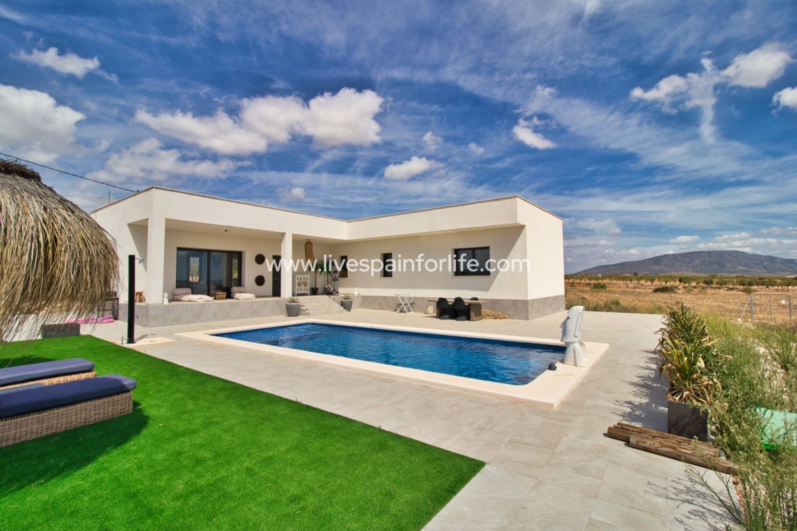 3 quarto Quinta/Casa Rural para venda em Pinoso com piscina garagem - 425 000 € (Ref: 9757567)