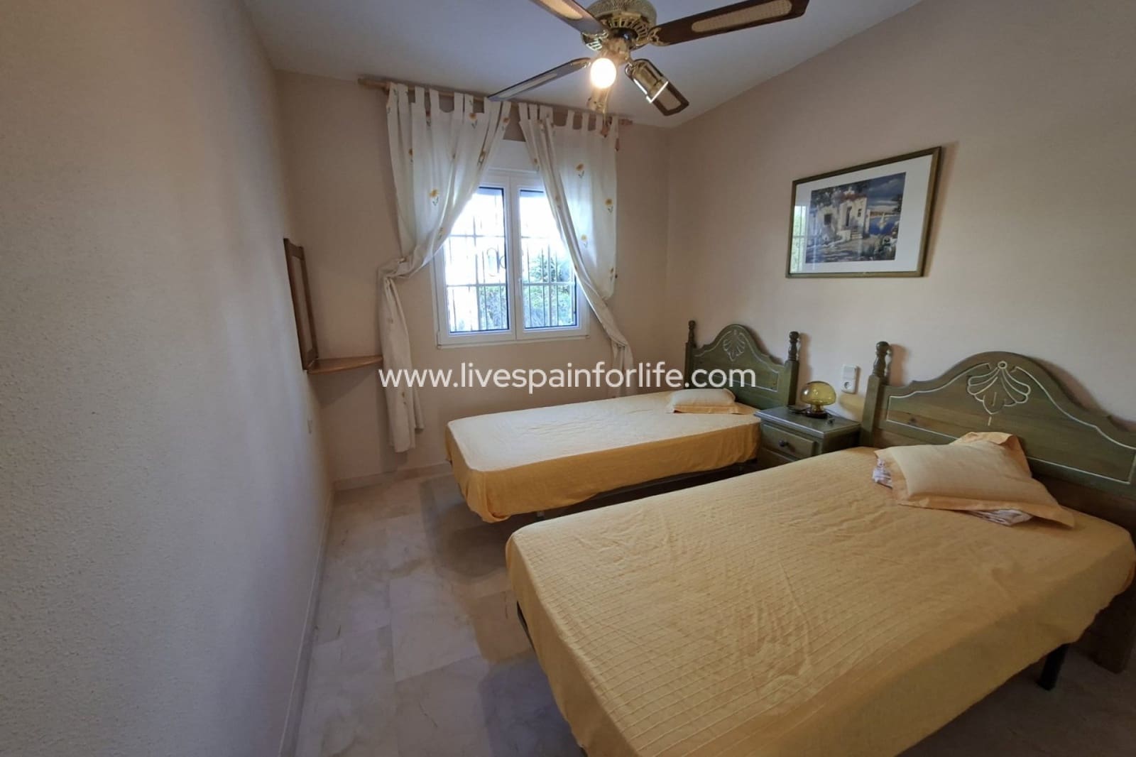 2 slaapkamer Bungalow te koop in Orihuela Costa met zwembad - € 229.000 (Ref: 9757569)