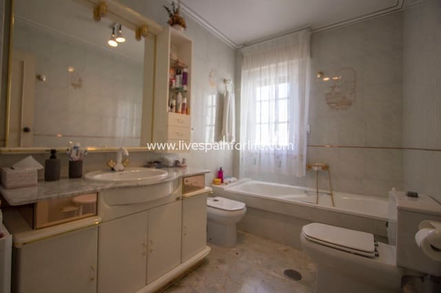 5 slaapkamer Huis te koop in Redován met garage - € 240.000 (Ref: 9757587)