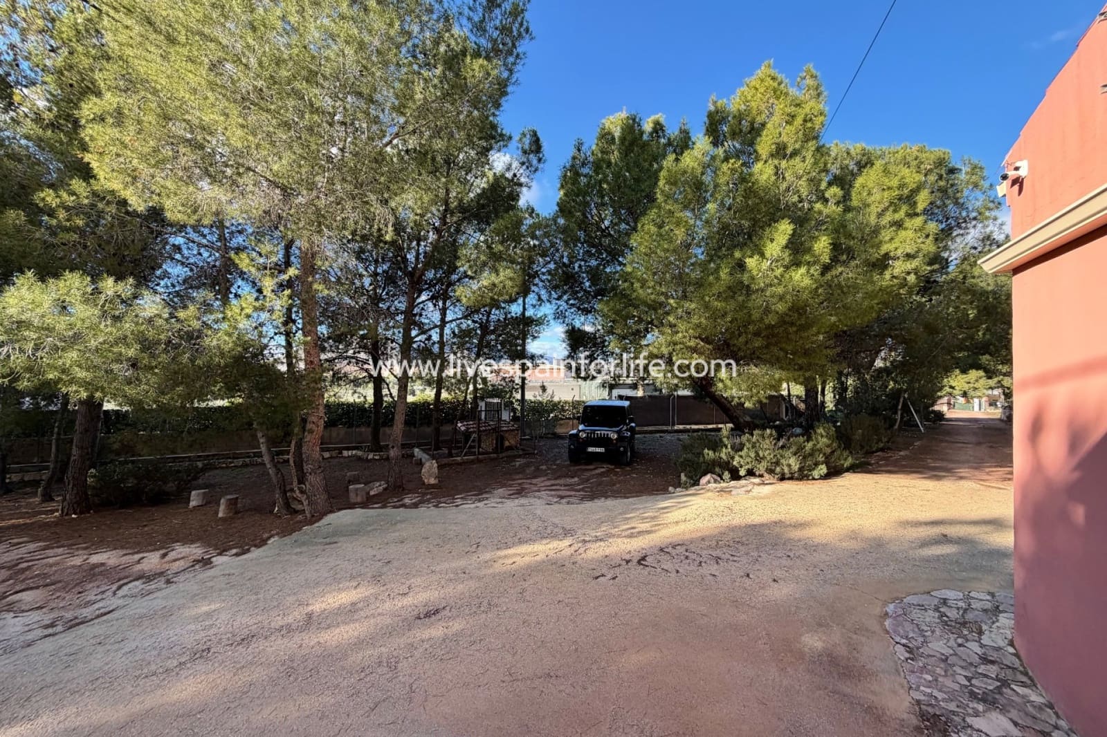 3 slaapkamer Finca/Landhuis te koop in La Romana met zwembad garage - € 280.000 (Ref: 9778577)