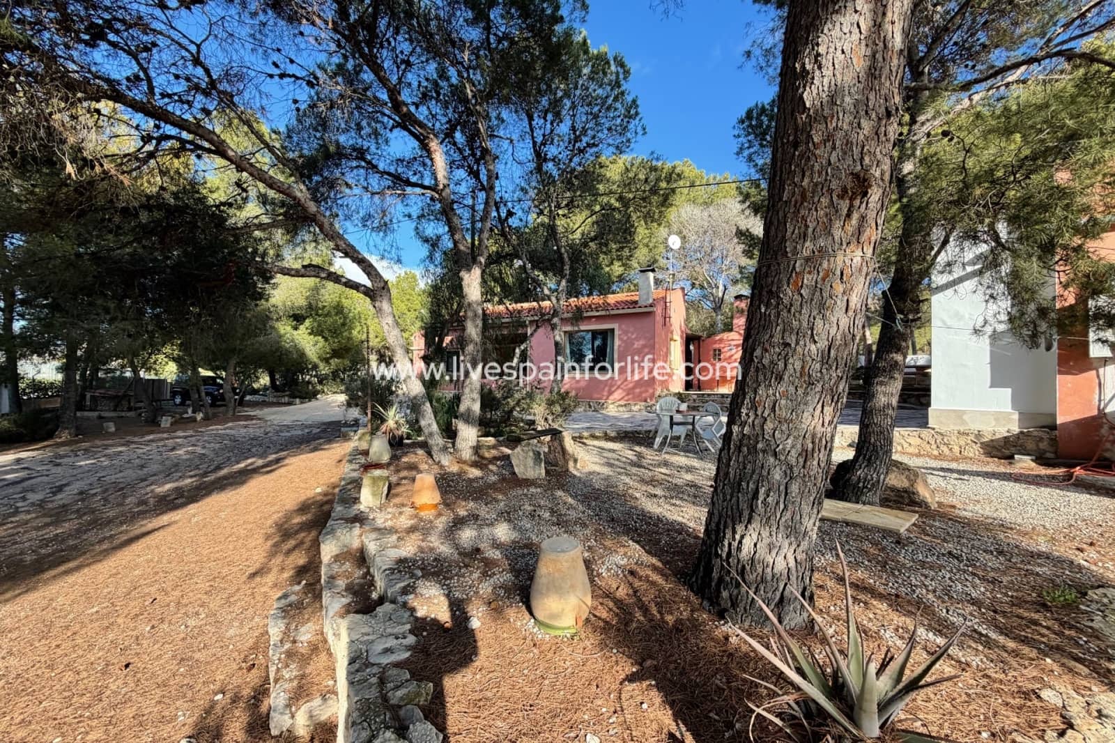 3 slaapkamer Finca/Landhuis te koop in La Romana met zwembad garage - € 280.000 (Ref: 9778577)