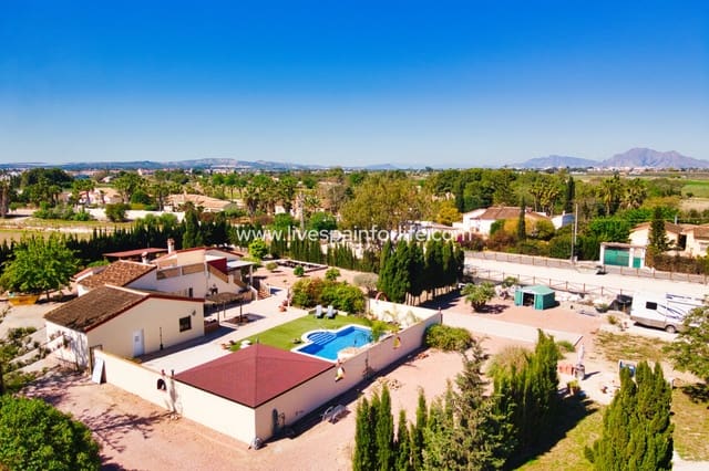 4 sypialnia Finka/Dom wiejski na sprzedaż w Daya Vieja z basenem garażem - 539 000 € (Ref: 9778826)