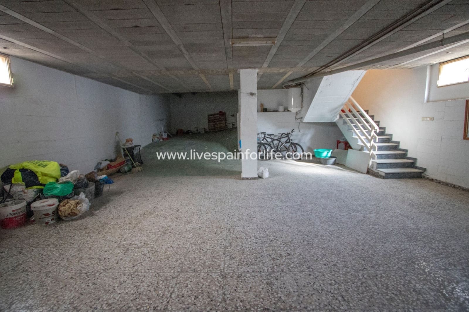 5 chambre Maison de Ville à vendre à Redovan avec garage - 240 000 € (Ref: 9778834)