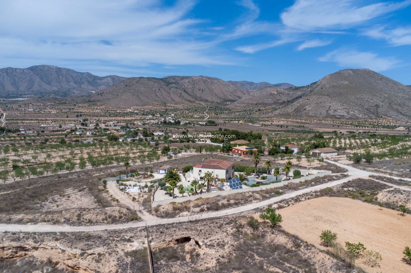 7 soveværelse Finca/Landehus til salg i Barbarroja med swimmingpool - € 534.995 (Ref: 9778835)