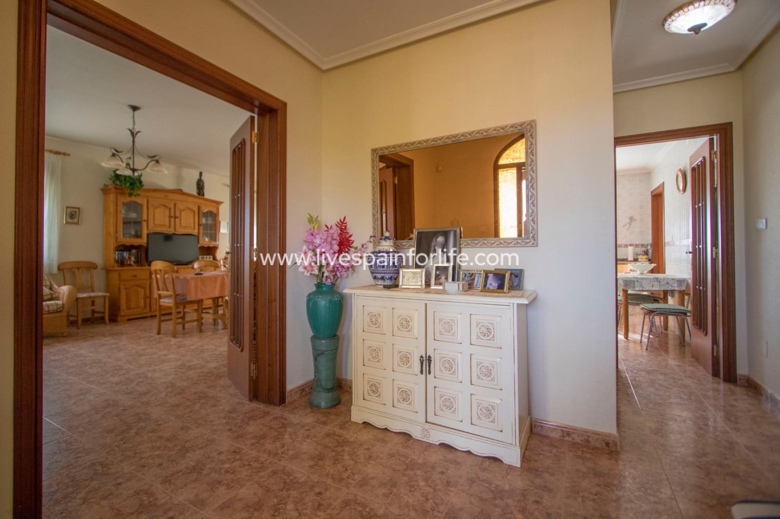 4 soveværelse Finca/Landehus til salg i Albatera med swimmingpool garage - € 425.000 (Ref: 9787537)