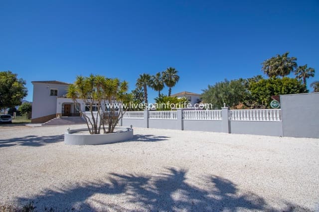 4 Zimmer Finca/Landgut zu verkaufen in Catral mit Pool Garage - 549.000 € (Ref: 9787542)