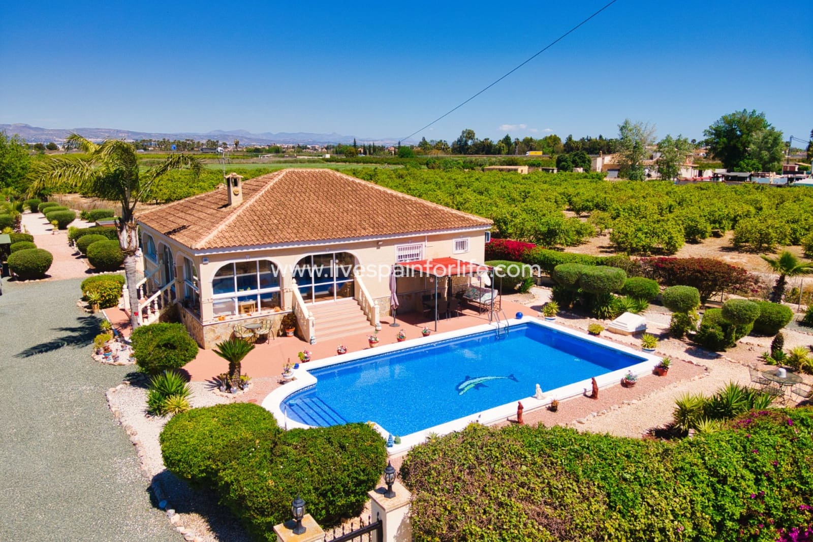 3 soveværelse Finca/Landehus til salg i Alicante by med swimmingpool garage - € 379.995 (Ref: 9789393)