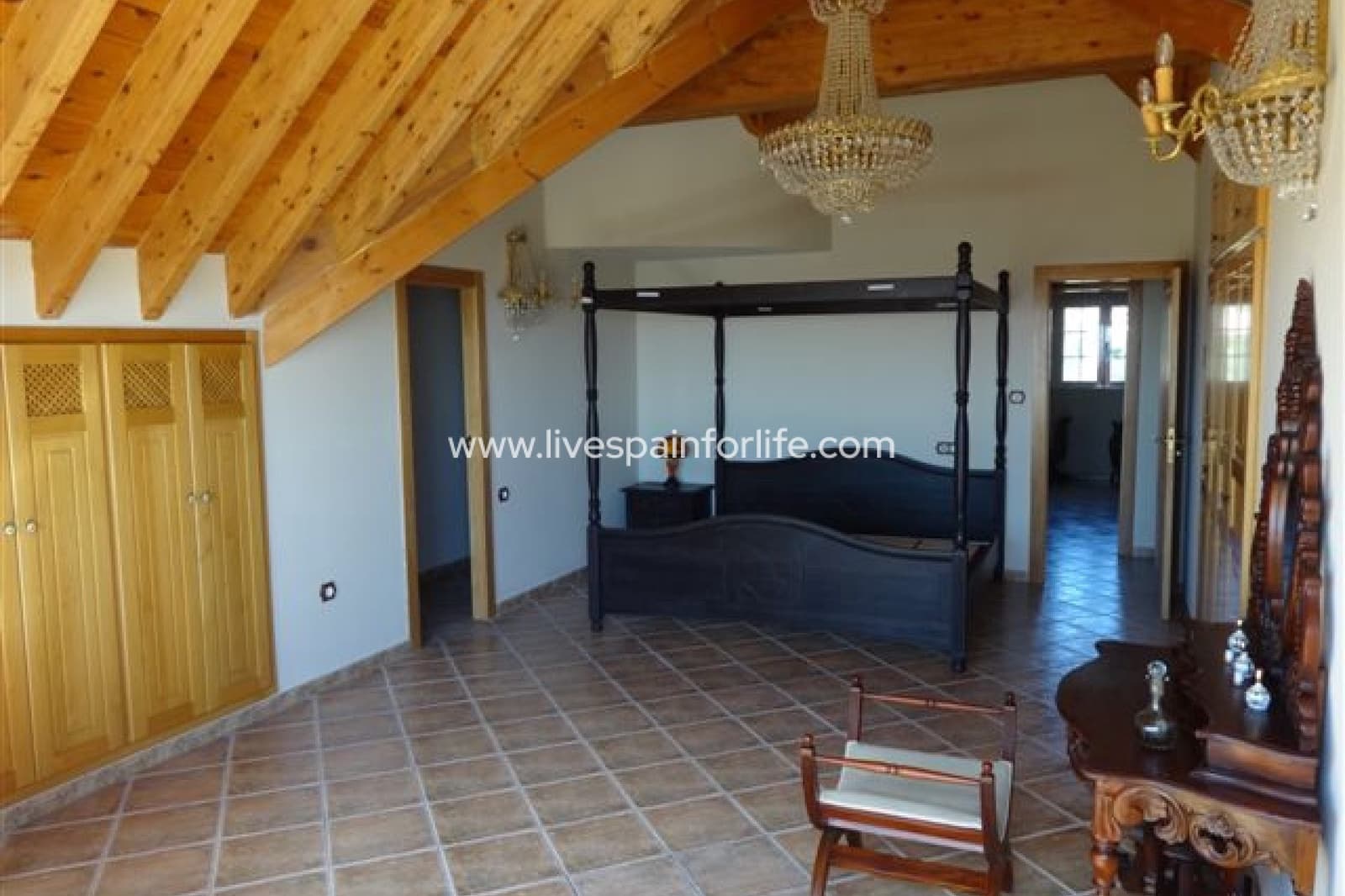 16 makuuhuone Maalaistalo myytävänä paikassa Albatera mukana uima-altaan 
autotalli - 1 050 000 € (Ref: 9789544)