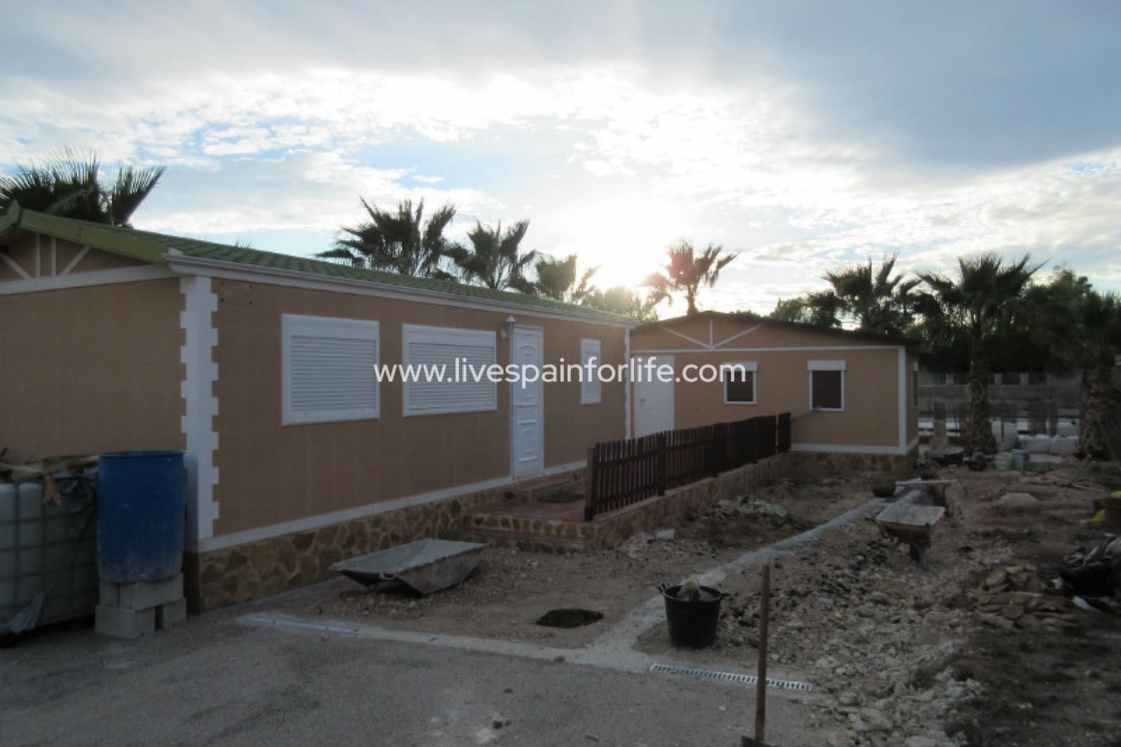 16 makuuhuone Maalaistalo myytävänä paikassa Albatera mukana uima-altaan 
autotalli - 1 050 000 € (Ref: 9789544)