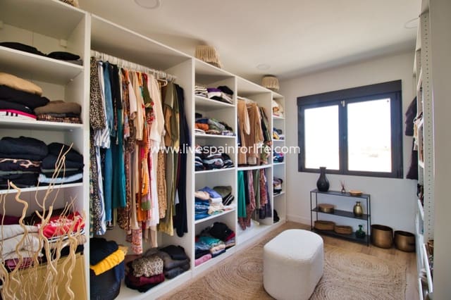 3 quarto Quinta/Casa Rural para venda em Pinoso com piscina garagem - 425 000 € (Ref: 9789546)