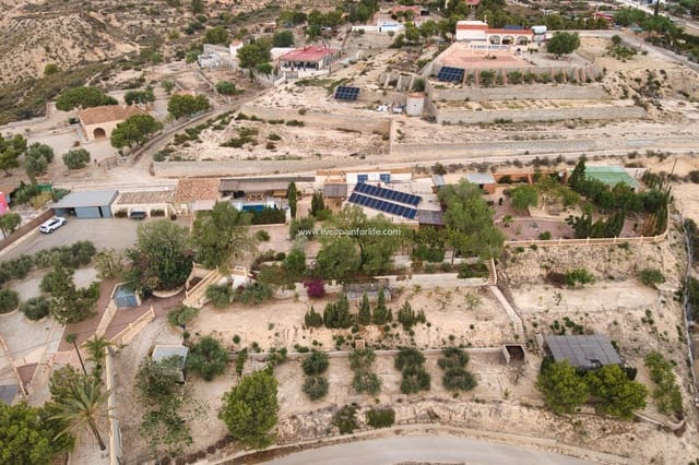 5 quarto Quinta/Casa Rural para venda em Crevillente / Crevillent com piscina garagem - 419 000 € (Ref: 9789550)