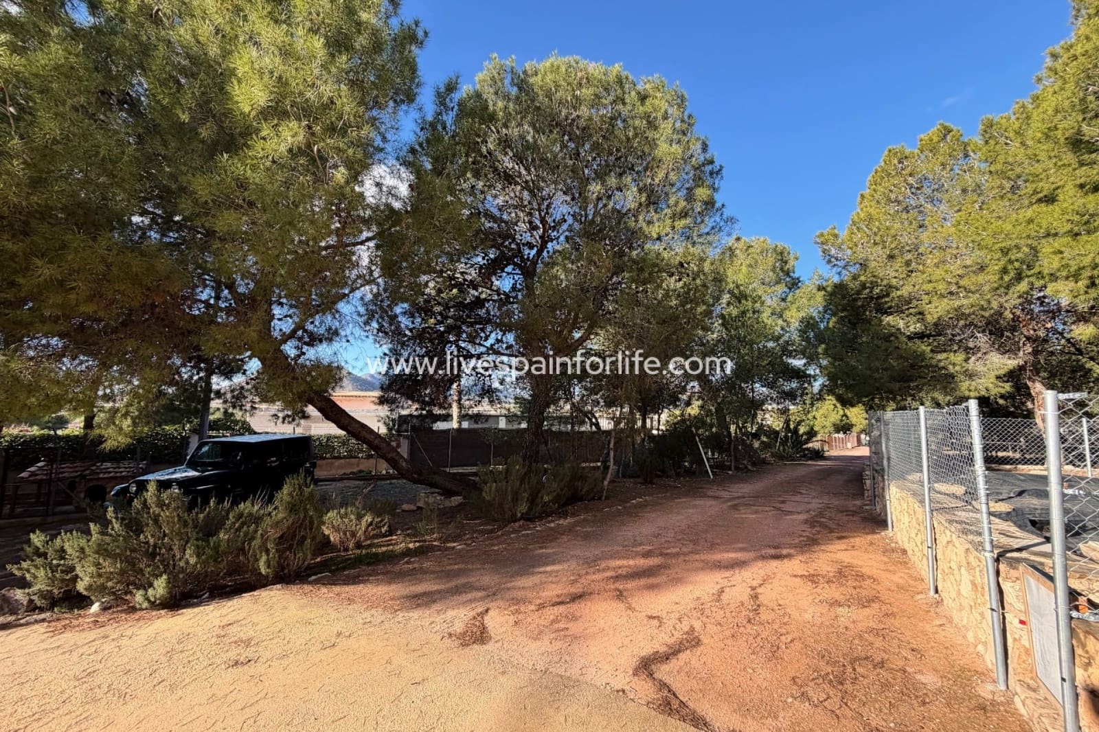 3 soveværelse Finca/Landehus til salg i La Romana med swimmingpool garage - € 280.000 (Ref: 9789551)