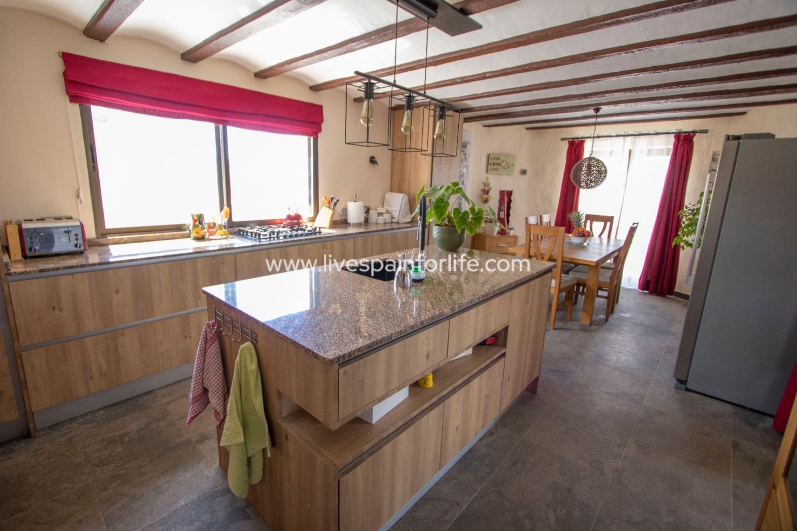 7 makuuhuone Maalaistalo myytävänä paikassa Barbarroja mukana uima-altaan - 534 995 € (Ref: 9793285)