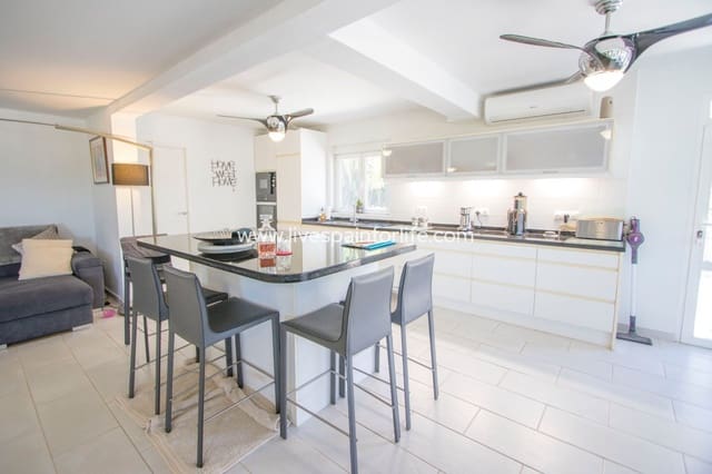 4 Zimmer Finca/Landgut zu verkaufen in Catral mit Pool Garage - 549.000 € (Ref: 9793286)