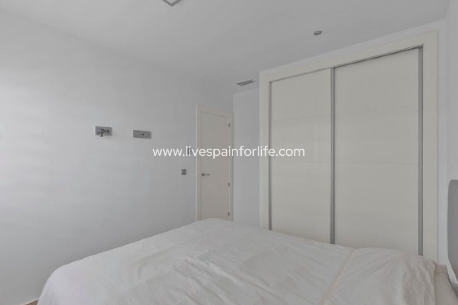 3 soveværelse Villa til salg i Vistabella med swimmingpool garage - € 449.900 (Ref: 9793290)