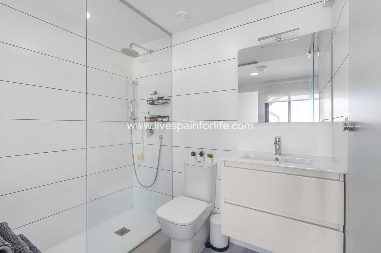 2 slaapkamer Appartement te koop in Villamartin met zwembad garage - € 289.900 (Ref: 9795228)