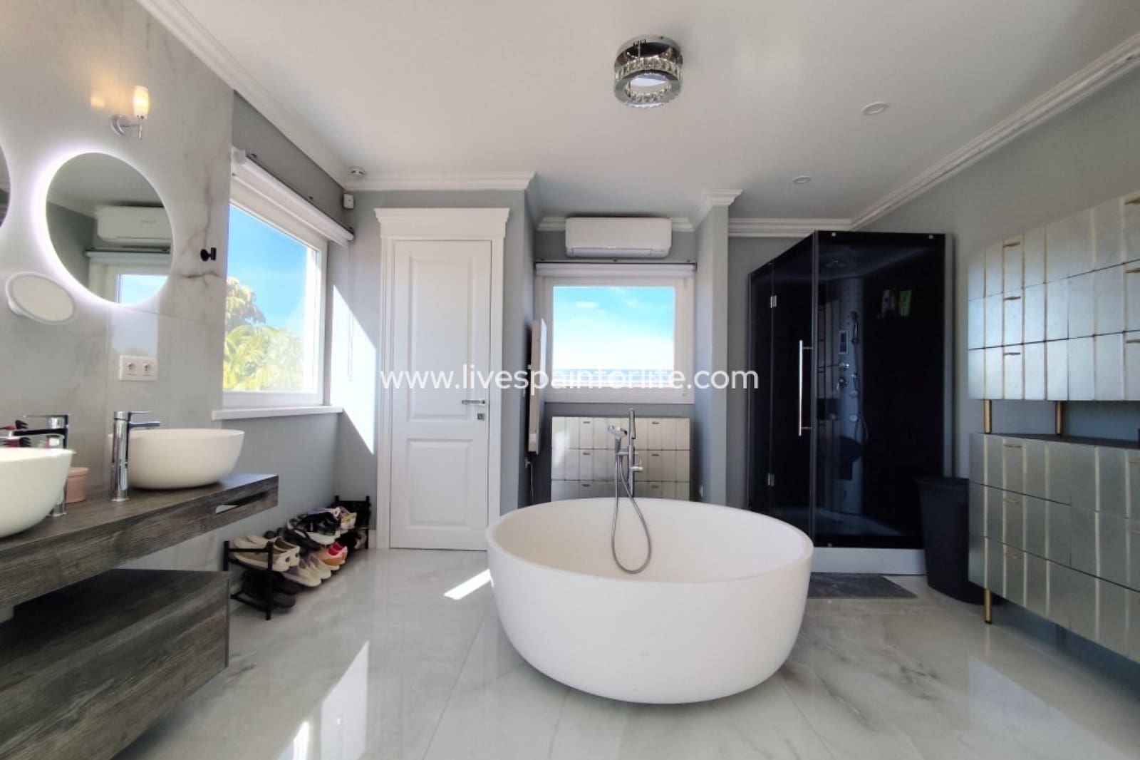 3 soveværelse Finca/Landehus til salg i Almoradi med swimmingpool garage - € 525.000 (Ref: 9801429)