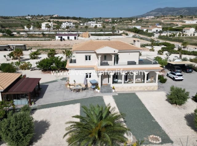 4 camera da letto Villa in vendita in Pinoso con piscina - 649.950 € (Rif: 9801436)