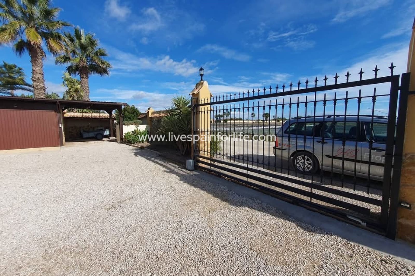 4 sypialnia Finka/Dom wiejski na sprzedaż w Catral z basenem garażem - 369 000 € (Ref: 9802583)