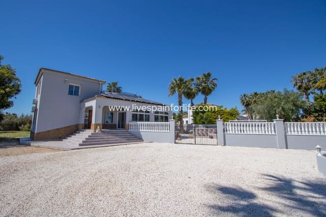 4 slaapkamer Finca/Landhuis te koop in Catral met zwembad garage - € 549.000 (Ref: 9802589)