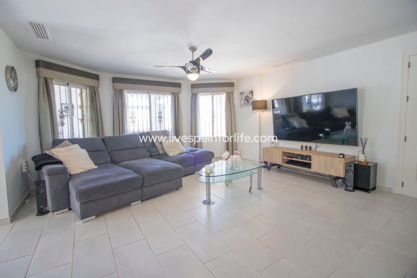 4 slaapkamer Finca/Landhuis te koop in Catral met zwembad garage - € 549.000 (Ref: 9802589)