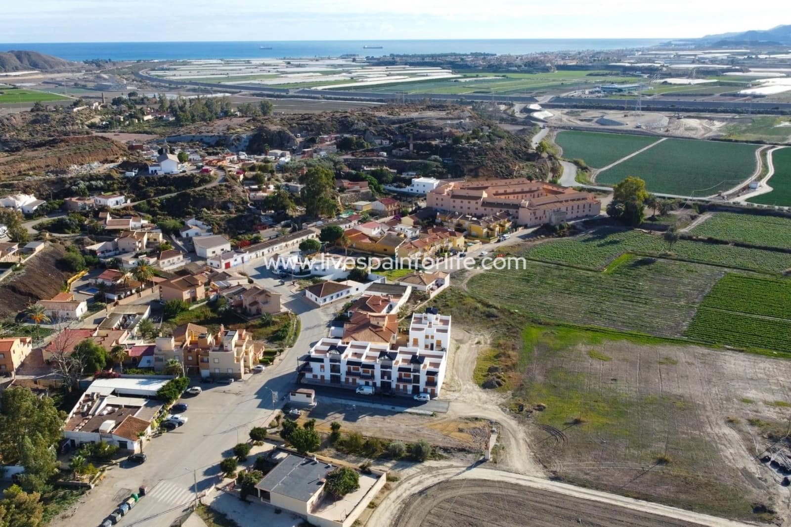 2 bedroom Apartment for sale in Cuevas del Almanzora with pool garage - € 125,900 (Ref: 9804945)