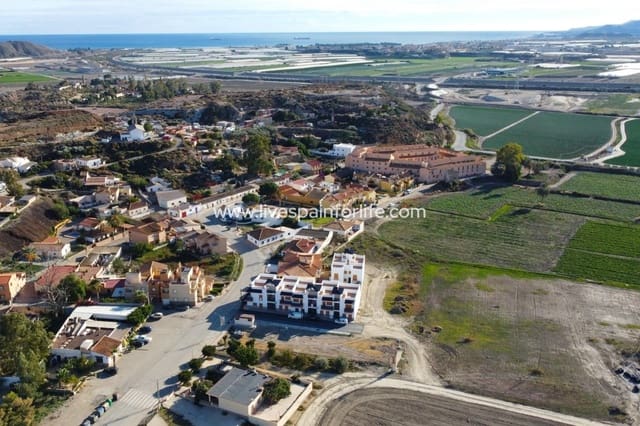 2 bedroom Apartment for sale in Cuevas del Almanzora with pool garage - € 125,900 (Ref: 9804945)