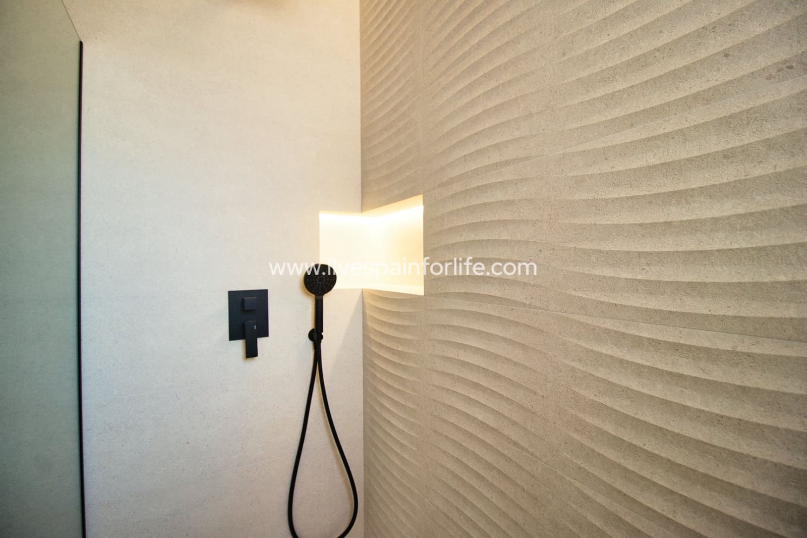 3 soveværelse Finca/Landehus til salg i Hondon de las Nieves med swimmingpool - € 430.000 (Ref: 9804954)